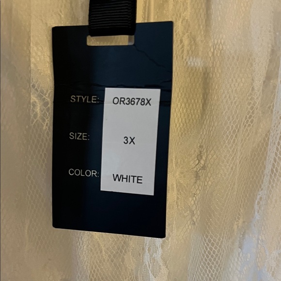 Rain White Lace Overlay Top - Picture 4 of 5